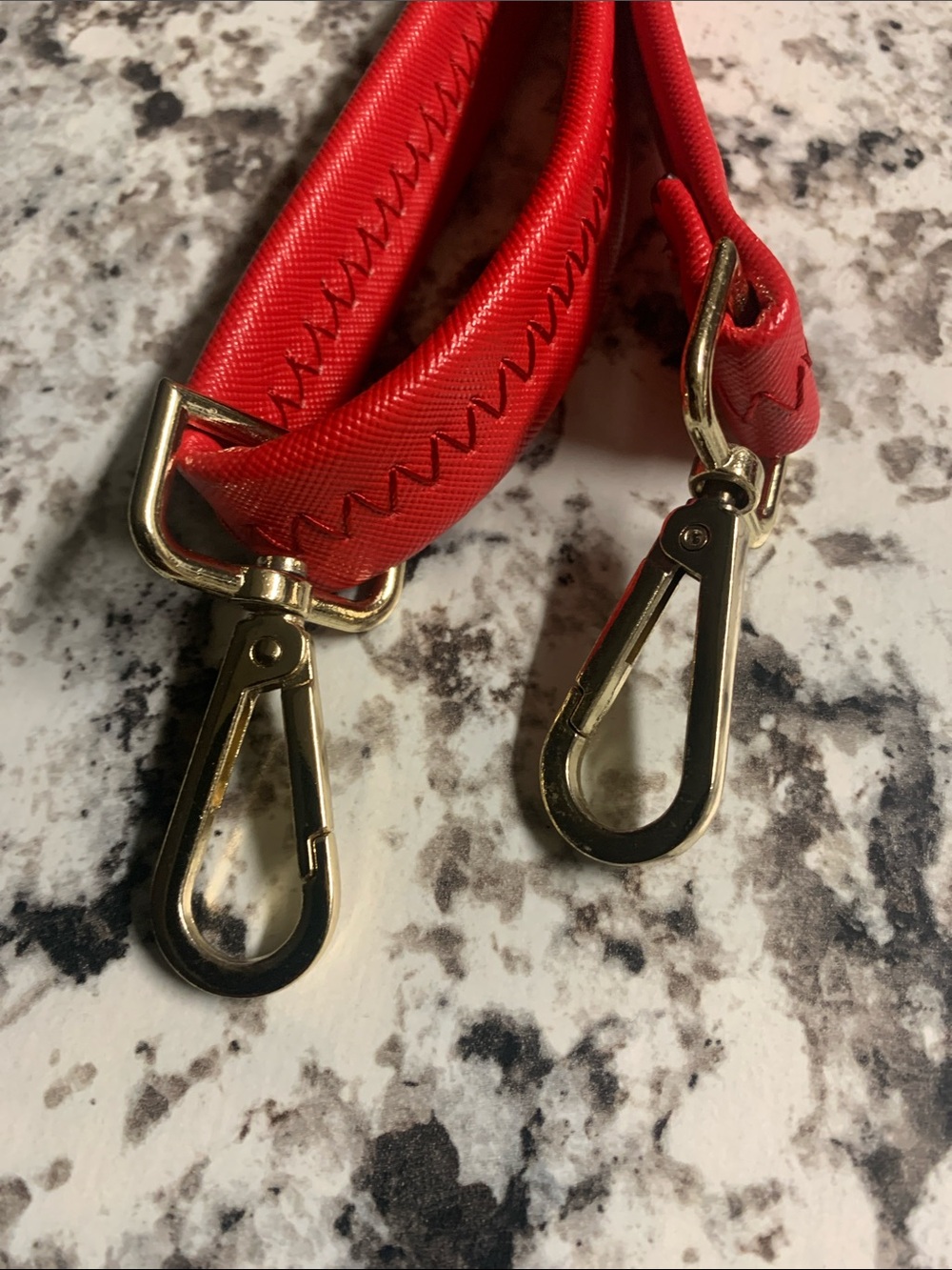 LMT: Red Adjustable Crossbody Strap with Gold Hardware and Matching Bag Charm - Picture 7 of 11